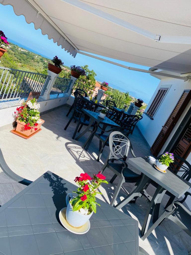 B & B Vilenia ซานนิโกลาอาร์เชลลา ภายนอก รูปภาพ